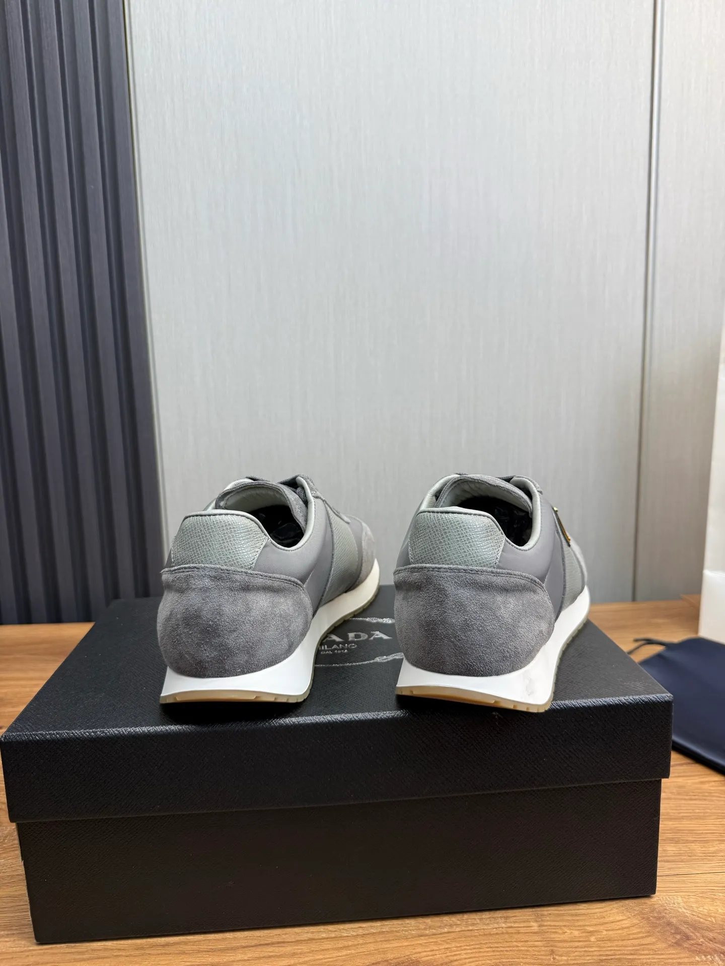 Men's shoes 💰740💰 [PRADA] New models synchronized with the official website, high-quality shipments ✔️Hot-sellers🔥 Original cowhide with imported waterproof fabric + cowhide lining, 1🆚1 replica, original bottom, 38-45 (men's 45 is custom-made and cannot be returned)